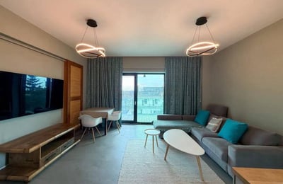 Rental of a comfortable 3-room apartment, 90 m², Mamaia district, Constanța, Romania